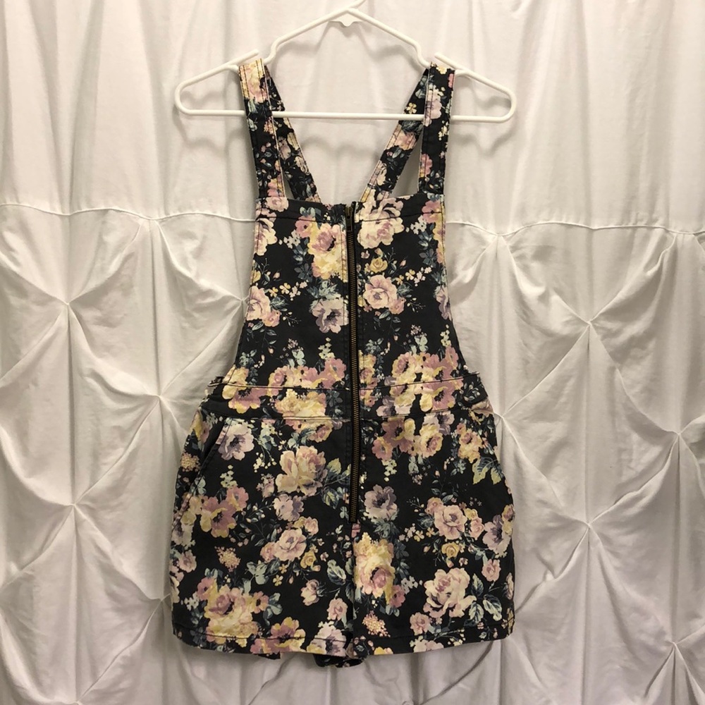 Wild Fable short overalls NWT